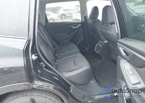 2022 Subaru Forester Premium z USA, uszkodzony, nr VIN JF2SKADC8NH487424